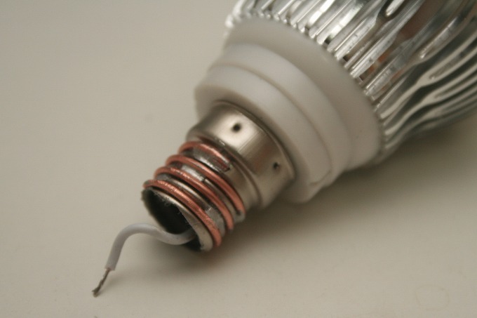 市販LED電球の改造 | 自作☆改造☆修理の館（新館）
